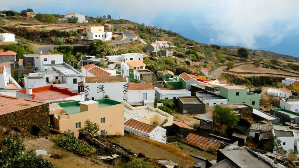 el pinar kauft land fuer sozialwohnungen