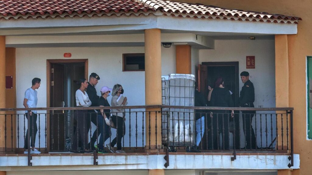 hotel callao salvaje adeje besetzung ende