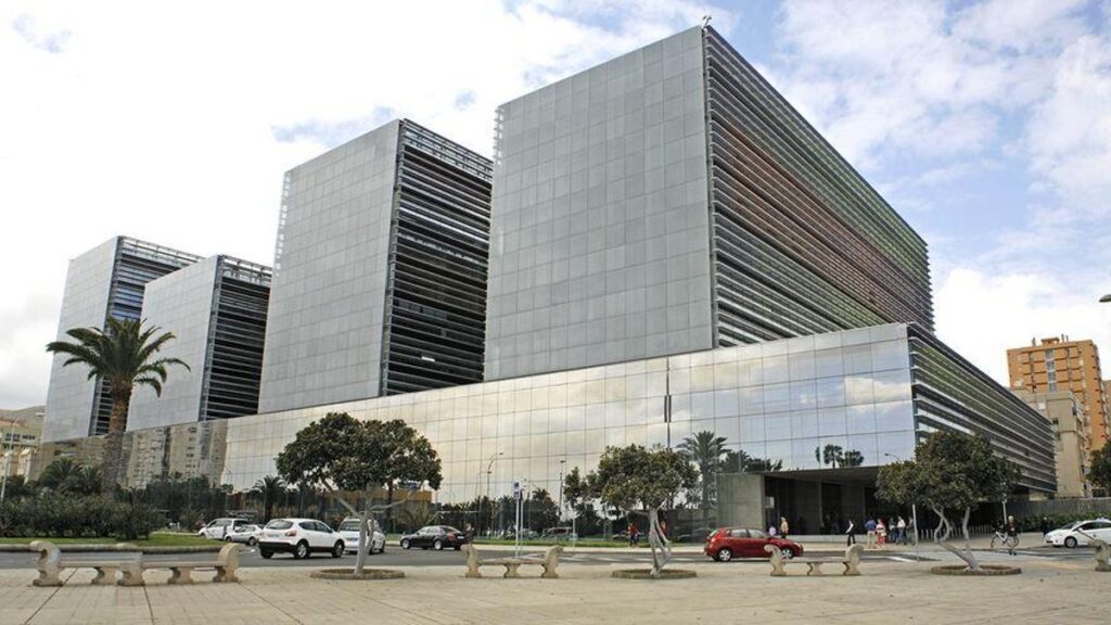 polizist santa ursula verurteilung migrant