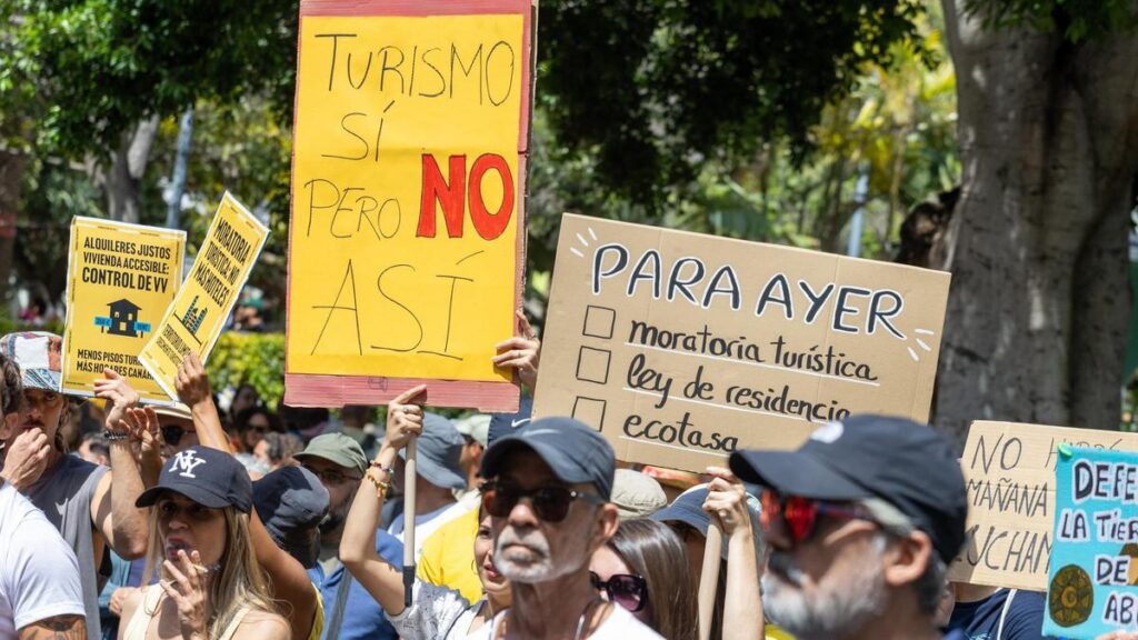 riesenbus blockiert anaga video touristen wahnsinn