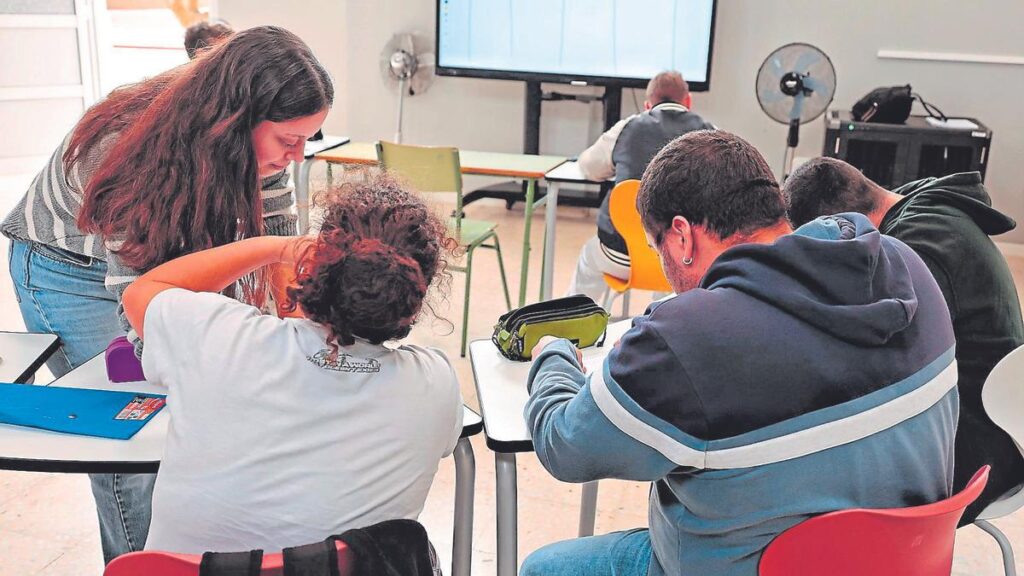 beschaeftigung menschen behinderung kanaren job statistik