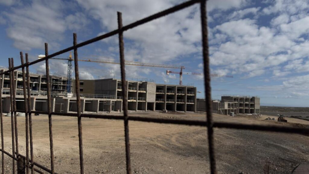hotel la tejita muss duenen am strand wiederherstellen