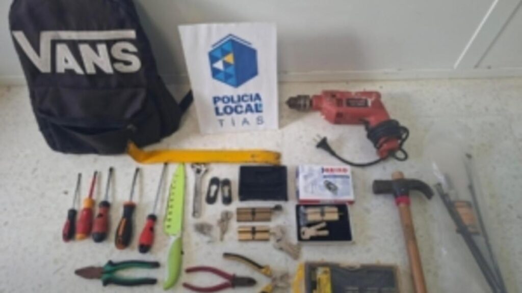 paar besetzt haus 92 jaehrige tias lanzarote