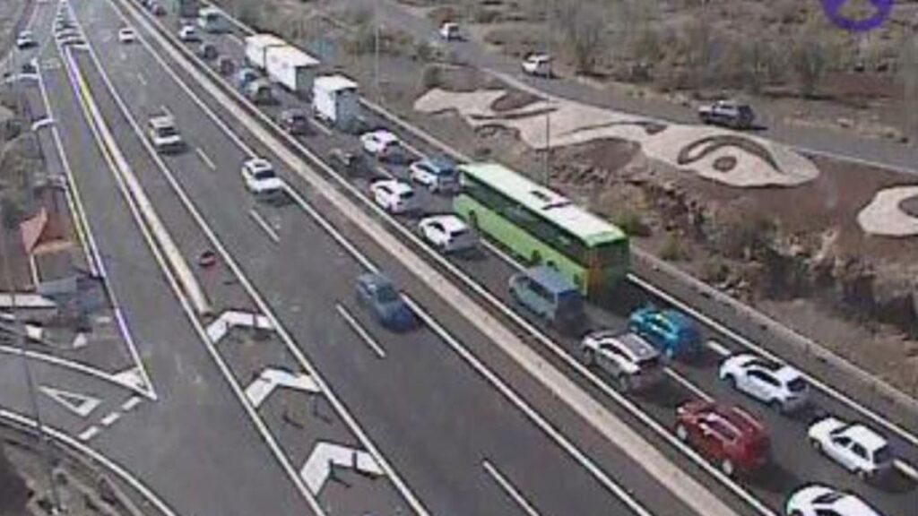 fahrzeugbrand tf 1 teneriffa sued flughafen