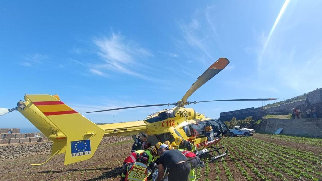unfall auto sturz feld santa maria guia gran canaria