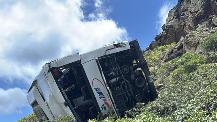 busunfall la gomera verletzte zustand stabil