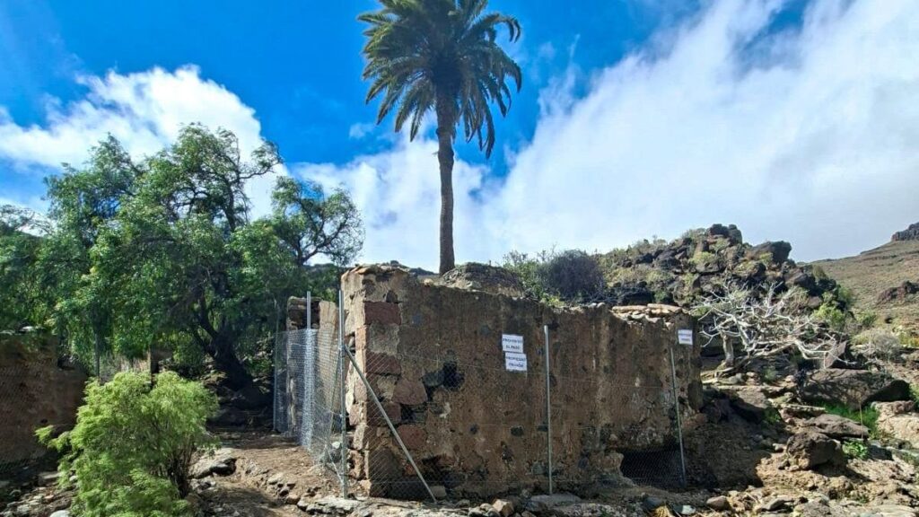vandalismus historische muehlen gran canaria barranco tirajana