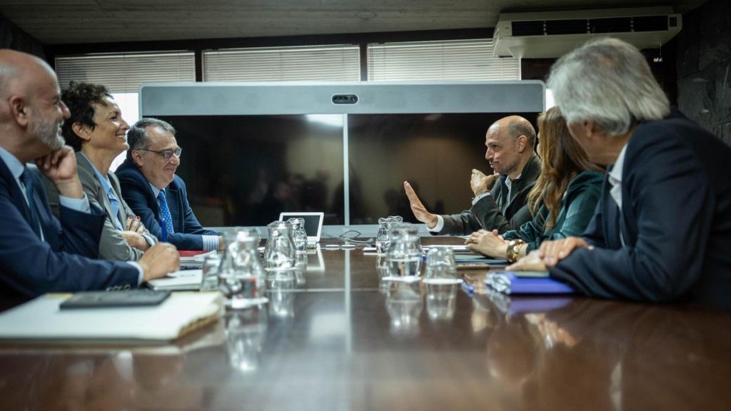 verhandlungen mitverwaltung flughaefen kanaren