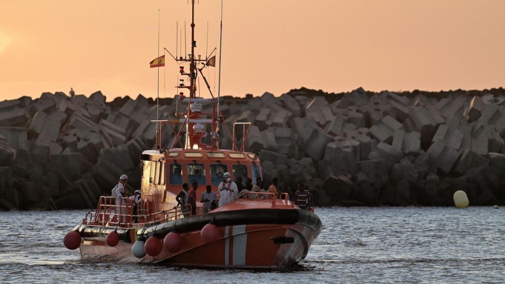 110 migranten gerettet 20 babys el hierro