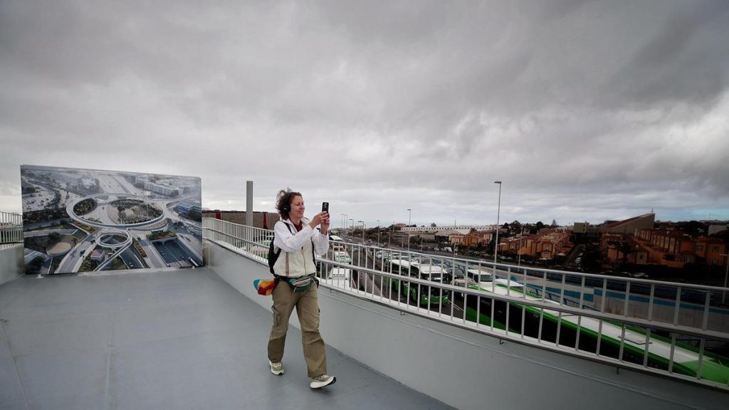 neue fussgaengerbruecke la laguna erste bilanz