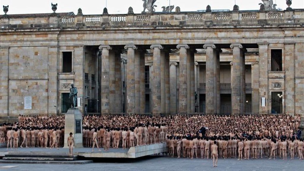 spencer tunick gran canaria nacktinstallation gran spectrum