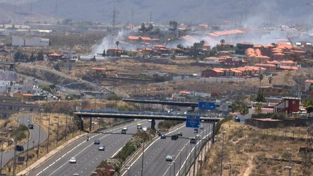 brand teneriffa feuerwehr eingedaemmt