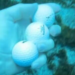 golfbaelle im meer teneriffa umweltverschmutzung