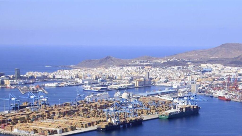 oelteppich hafen las palmas gran canaria voralarm