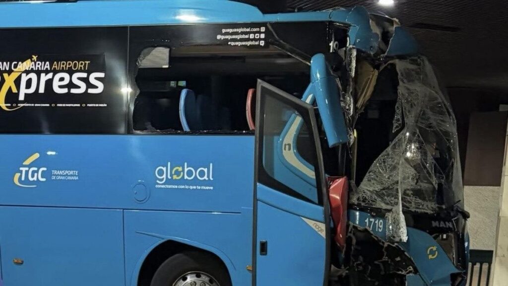 bus unfall station santa catalina las palmas