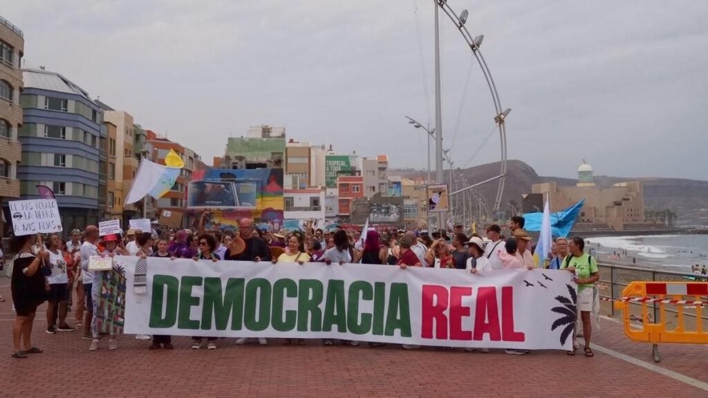 protest desahucios las palmas gran canaria