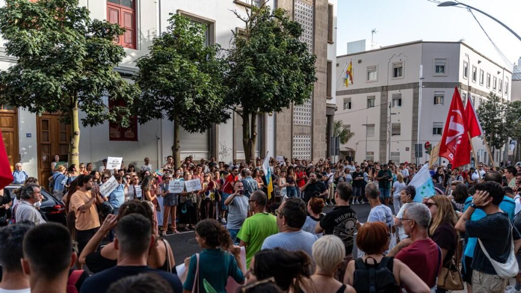 protest zwangsraeumung teneriffa granadilla
