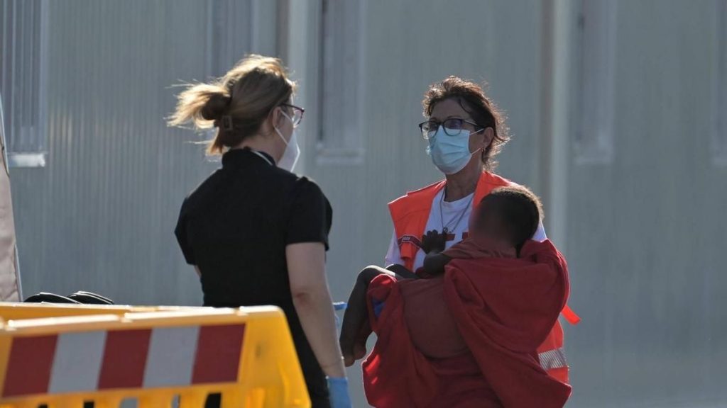 rettung 186 migranten el hierro